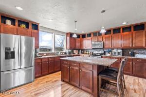 375 Tibbling Rd Property Photo 8