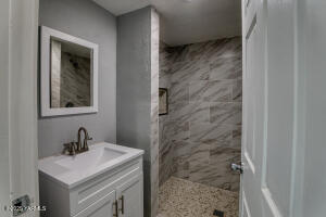 503 Grandridge Ave Property Photo 21