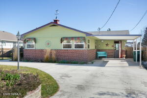 215 33rd Ave Property Photo 2