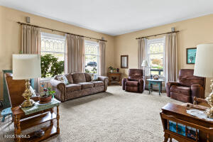 130 Allan Rd Property Photo 5