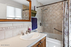 130 Allan Rd Property Photo 18