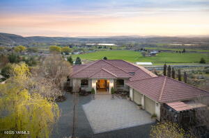 222 Leininger Dr Property Photo