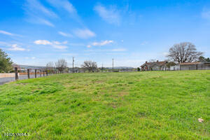 Nna Wenas Rd Property Photo 2