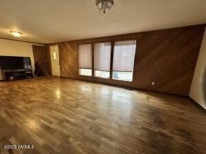 1122 Mcclain Dr Property Photo 2