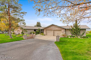 1081 Mapleway Rd Property Photo 1