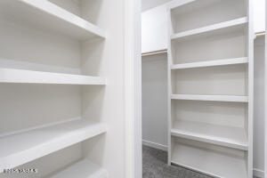 212 Bratton St Property Photo 7