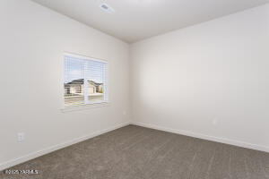212 Bratton St Property Photo 16