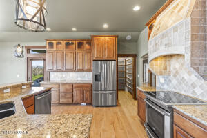 341 Brown Ln Property Photo 10