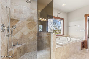 341 Brown Ln Property Photo 21