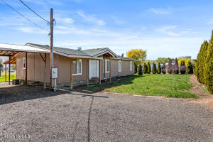 570 Livengood Rd Property Photo 3
