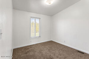570 Livengood Rd Property Photo 17