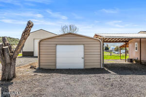 570 Livengood Rd Property Photo 23