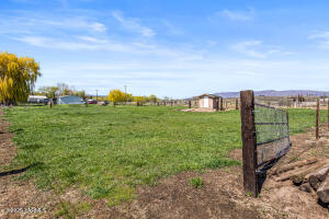 570 Livengood Rd Property Photo 32