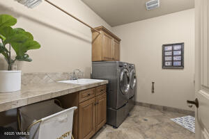 617 65th Ave Property Photo 28