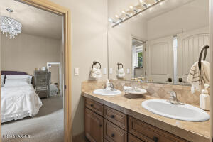 617 65th Ave Property Photo 41