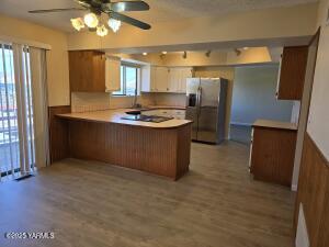 807 Riverview Ave Property Photo 3