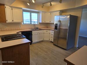 807 Riverview Ave Property Photo 4