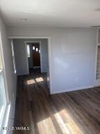 1712 11th Ave Property Photo 4