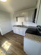 1712 11th Ave Property Photo 9
