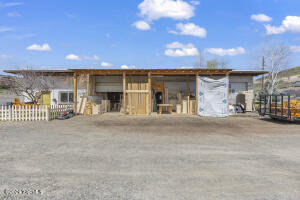 233 Tibbling Rd Property Photo 4
