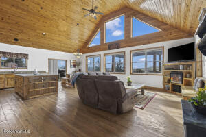 233 Tibbling Rd Property Photo 5