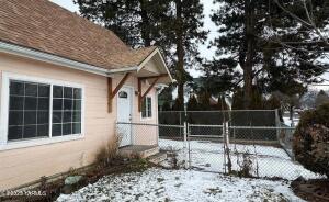 412 9th St Property Image