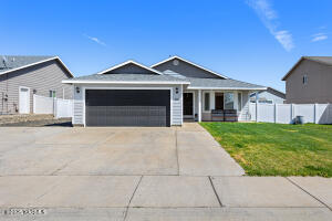 507 Baker St Property Photo